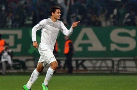 Kariyer sayfasında enes ünal isimli futbolcunun sezon bazında takımının yer almış olduğu turnuvalardaki maç, gol, asist, sarı kart, kırmızı kart, oyuna girme, oyundan alınma, ilk onbirde. Enes Ünal transferi Bursaspor resmi sitesinden açıklandı ...
