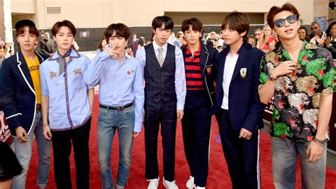 Billboard Music Awards 2018 Bts Does Red Carpet Interview In Native