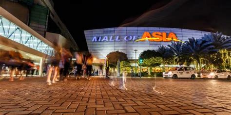 Moa Entrance Picture Of Sm Mall Of Asia Pasay Tripadvisor