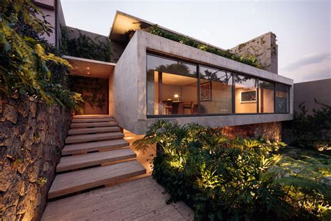Mexico City House By Jjrrarquitectura Features Sliding Glass Walls And