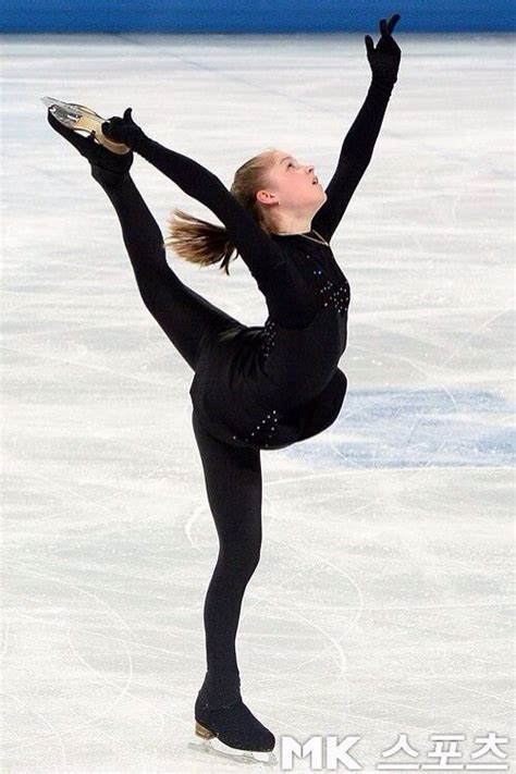 Yulia Lipnitskaya Russian Figure Skater Figure Skating Ice Skating