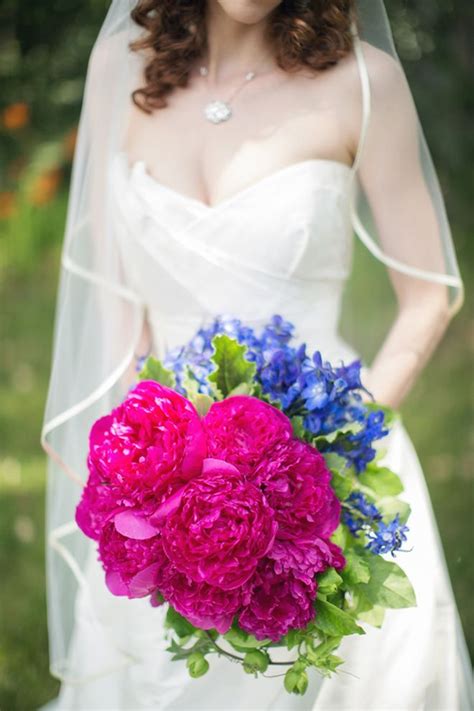 12 Stunning Wedding Bouquets Part 20 Belle The Magazine Bright