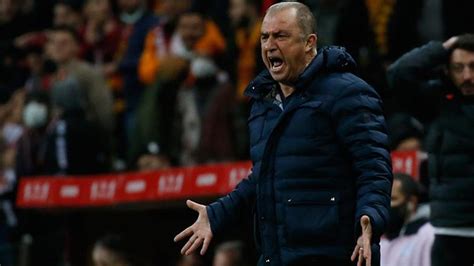 Galatasaray Denizlispor maçında Fatih Terim çılgına döndü Spor Haberi