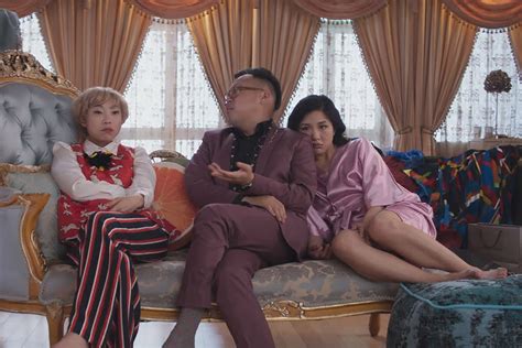 This contemporary romantic comedy, based on a global bestseller, follows native new yorker rachel chu to singapore to meet her boyfriend's family. Review: Falling in love with Asia's crazy One Percent ...