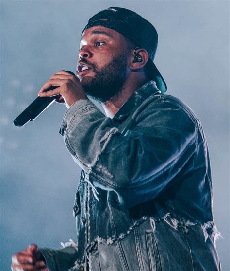 The weeknd is a canadian singer, songwriter and record producer. The Weeknd - Wikipedia, la enciclopedia libre