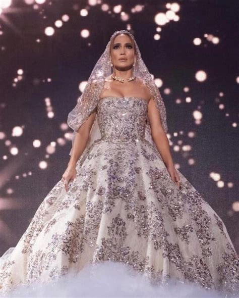 Jennifer Lopez Walks Down The Aisle In Zuhair Murad Wedding Dress In
