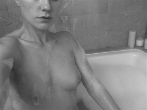 Anna Paquin Nude Leaked
