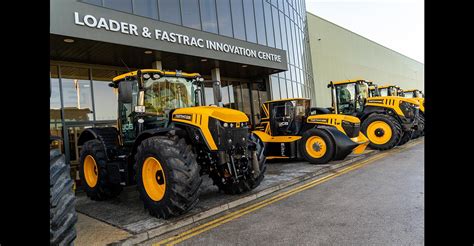 Special Edition Fastracs Celebrate Jcb World Speed Record Tillage And