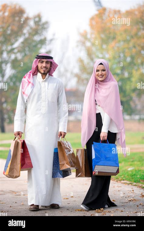 Exquisite Compilation Of 999 Muslim Couple Images Captivating Full