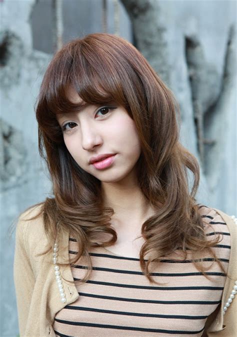 New Beautiful Long Wavy Hairstyle For Asian Girls Ladies