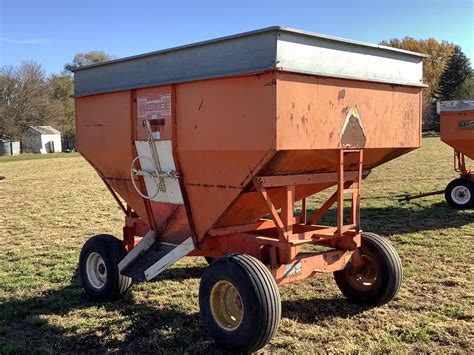 Huskee 225 Gravity Wagon Bigiron Auctions