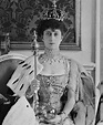 1906 Queen Maud wearing coronation dress, robes, and regalia | Grand ...