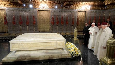 Pope In Morocco Visit To Mausoleum Signing The Book Of Honour
