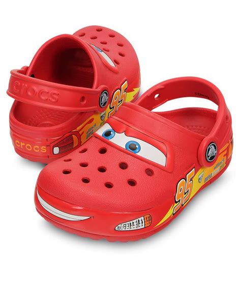 Crocs Roomy Fit Red Clog Price In India Buy Crocs Roomy Fit Red Clog
