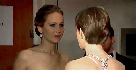 When She Looked At Anne Hathaway Like This Jennifer Lawrence Meeting