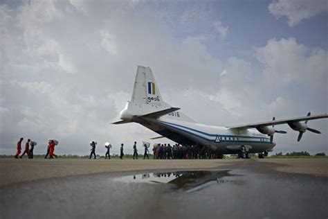 15 People Survive In Myanmar Military Plane Crash 9news Nigeria