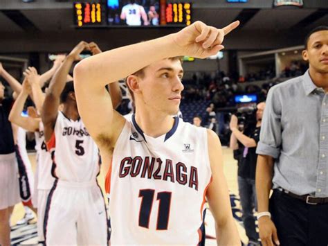 Mens Basketball David Stockton Follows In Fathers Footsteps Signs Contract With Utah Jazz