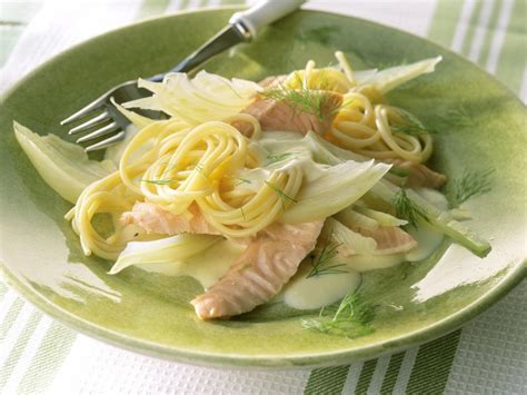 Pasta Mit Lachs Und Fenchel Rezept Eat Smarter