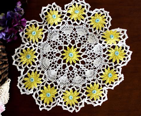 Large Yellow Daisy Doily Vintage Crochet With 3d Sunny Etsy