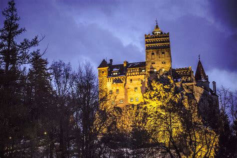 You Can Party At Draculas Castle In Transylvania This Halloween Best