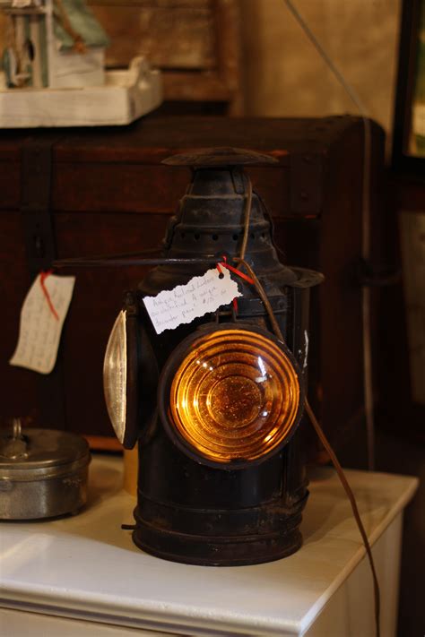 Antique Railroad Lantern Capemayweg