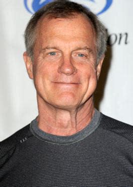 Der riesige computer überseele hat nach millionen jahren die familie wetschik ausgewählt, vom planeten harmonie zur verlassenen erde zurückzukehren. Stephen Collins hat sich kaum verändert.Nach "Eine himmlische