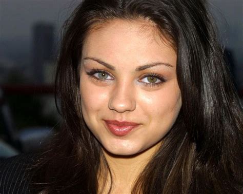 8 Celebs With Two Different Colored Eyes Quirkybyte