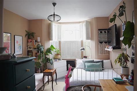 A Teeny London Studio Apartment Makes The Best Out Of An Odd Layout In