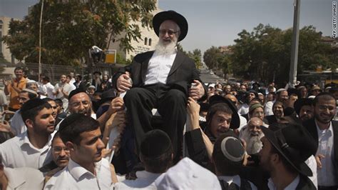 Thousands Protest In Jerusalem Over Rabbis Detentions