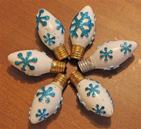 15 Diy Christmas Light Bulb Ornaments Designbump