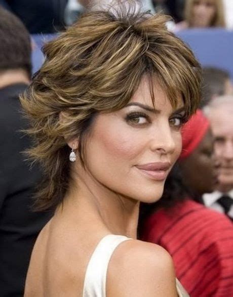 Lisa Rinna Hairstyle Pictures Hairstyles Like Lisa Rinna Short Shag