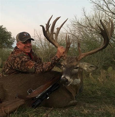 Texas Whitetail Deer Hunt Top End Adventures