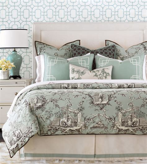 Luxury Bedding By Eastern Accents Vera Bedset