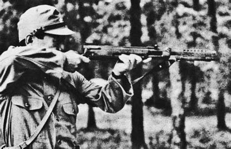 Type 100 Submachine Gun Japanese Forces Gallery