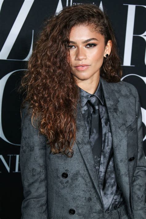 Zendaya Displays Her Natural Hair And Her Curls Are Everything Capital