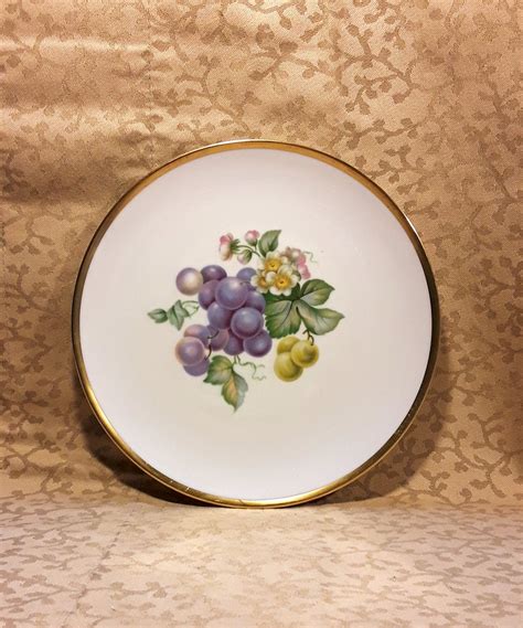 Vintage Hutschenreuther Salad Plate 8 Porcelain Fruit Grapes Victorian