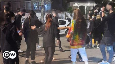 چهلم مهسا امینی؛ گسترش تظاهرات اعتراضی در ده‌ها شهر ایران Dw ۱۴۰۱۸۴