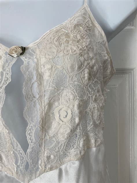 Vintage Val Mode White Bridal Nightgown Lingerie Chem Gem