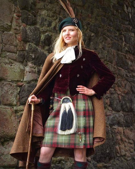 Pin By Sherry S On Women In Tartan Scottish Clothing Scottish