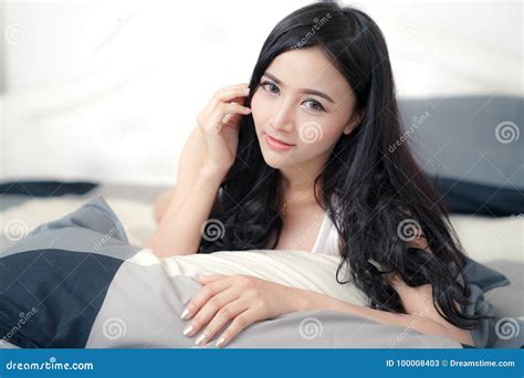 Asiatische Junge Sexy Dame Stockbild Bild Von Lang 100008403