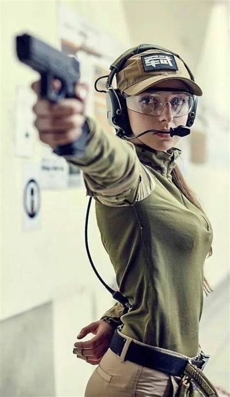 Military Monday Guns Pose Action Poses Girl Guns