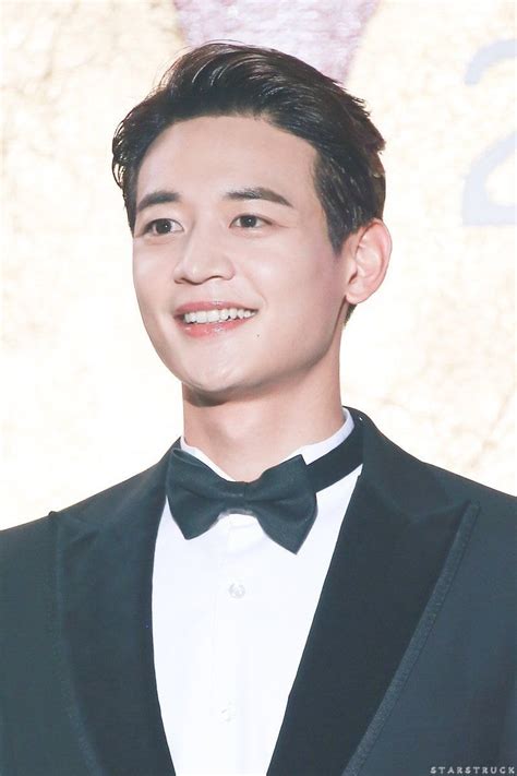Shinees Minho Changes Up His Eyebrows And Gives Off A More Soft And