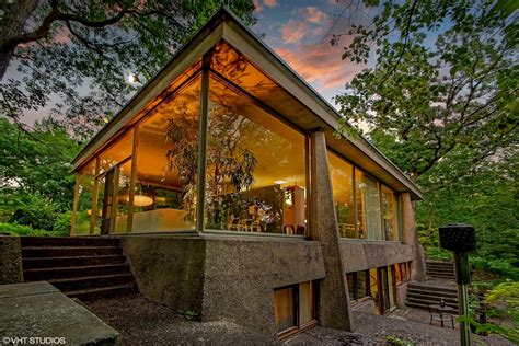 Gone Stunning Glass And Concrete “house On A Bluff” On The Market Again