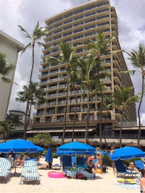 Hawaii Mom Blog Visit Oahu Outrigger Waikiki Beach Resort