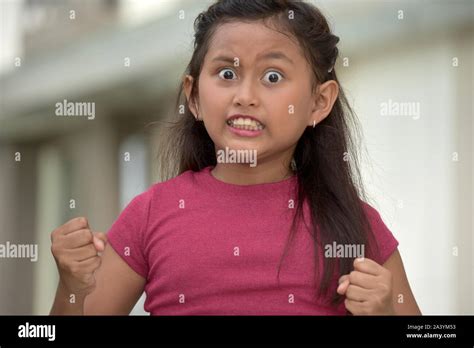 Girl Child Asia Hi Res Stock Photography And Images Alamy