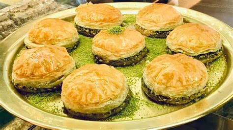 30 karaköy güllüoğlu hamburger baklava sokak lezzetleri Best