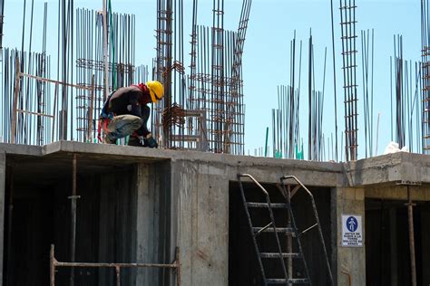 Kami melayani segala jenis proyek borongan bangunan dan rumah di malang, batu, surabaya, sidoarjo, pasuruan, probolinggo, dan bali. Bangun Rumah Sistem Borongan Atau Harian, Simak Kelebihan ...