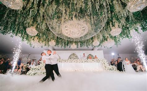 What Goes Into A Million Dollar Wedding Easy Weddings