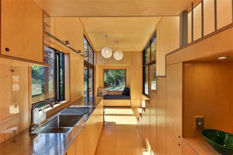 Living Big In A Tiny House Stunning Modern Minimalist Tiny House