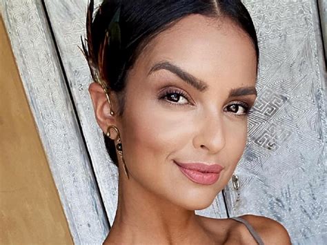View latest posts and stories by @klaudia_el_dursi klaudia el dursi in instagram. Marta Wierzbicka wstawiła zdjęcie z wakacji, a internauta ...